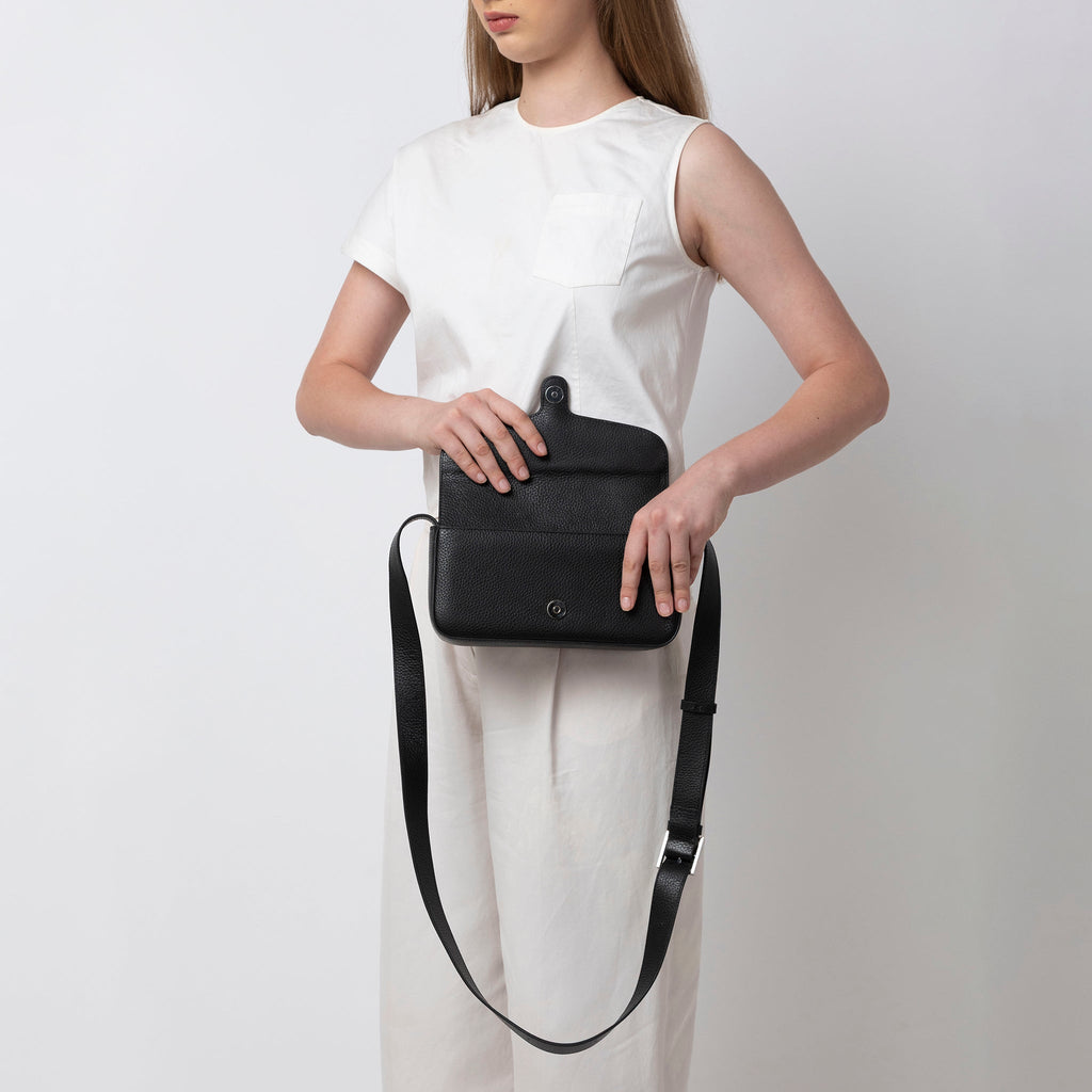 Claudia Crossbody Pebble Black