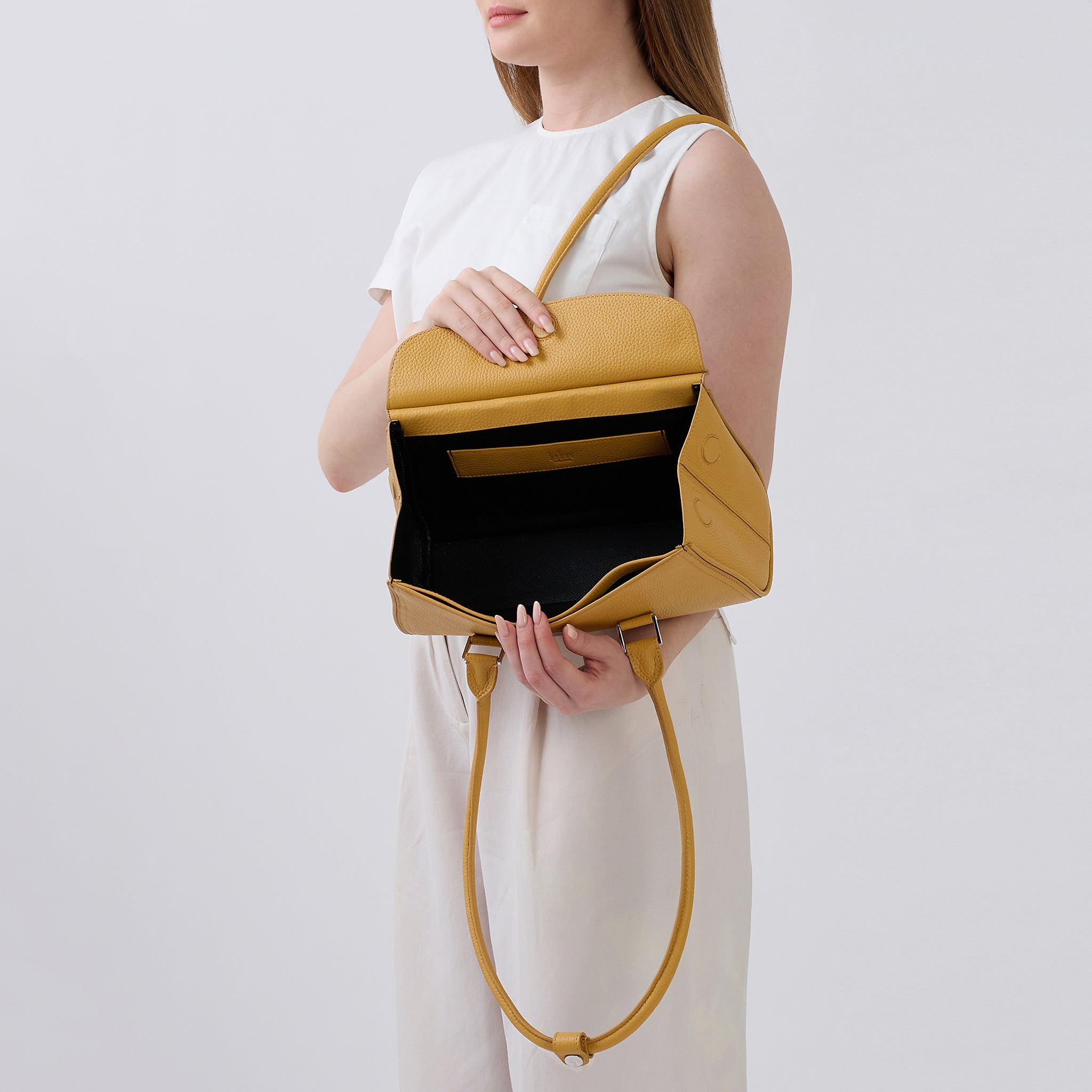 Coco Baguette Pebble Bisque