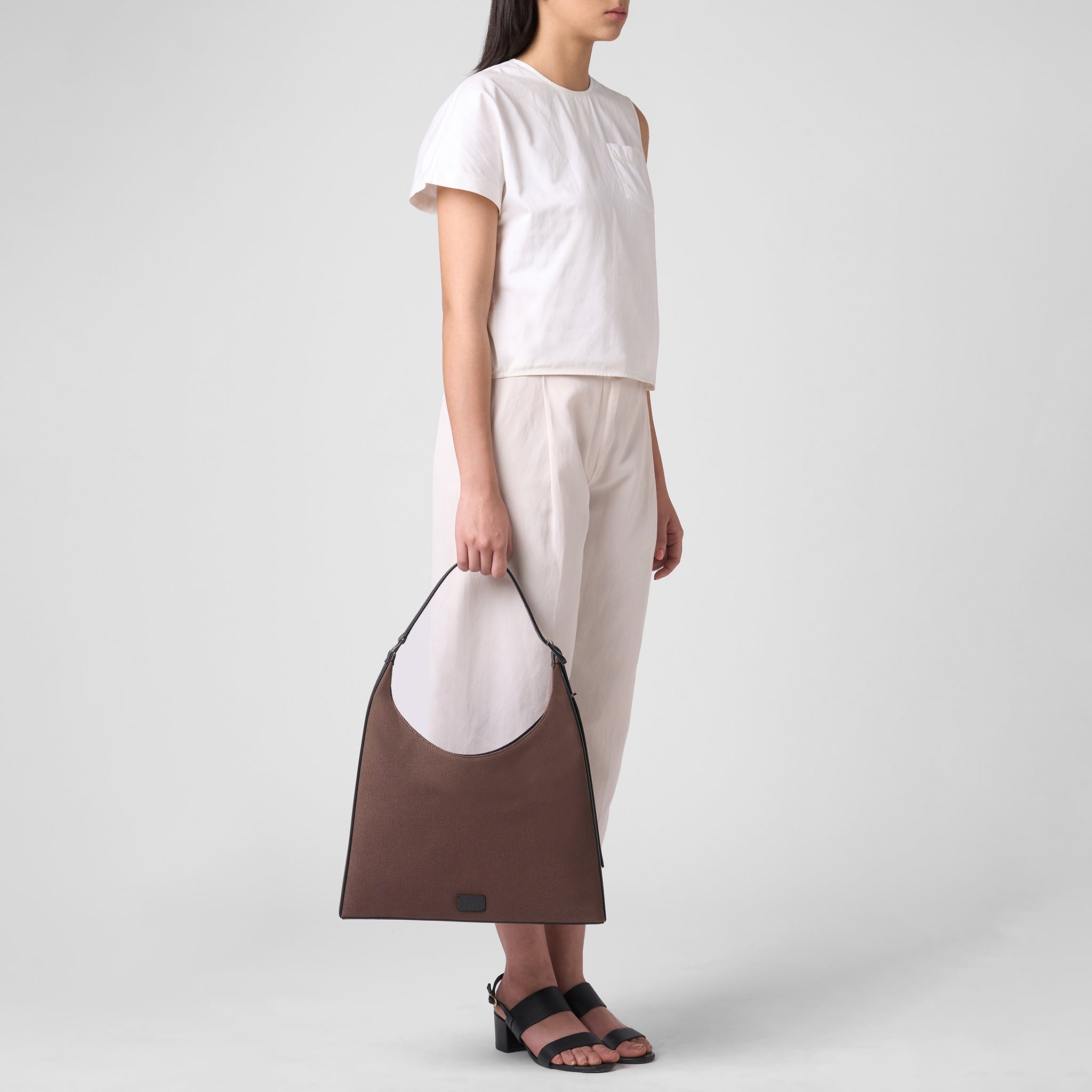 Danny Flatiron Bag Large Canvas Cacao/Black