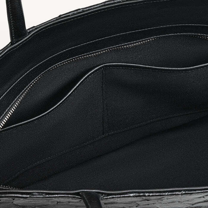 Delray in Black Pirarucu By Vivo Bags