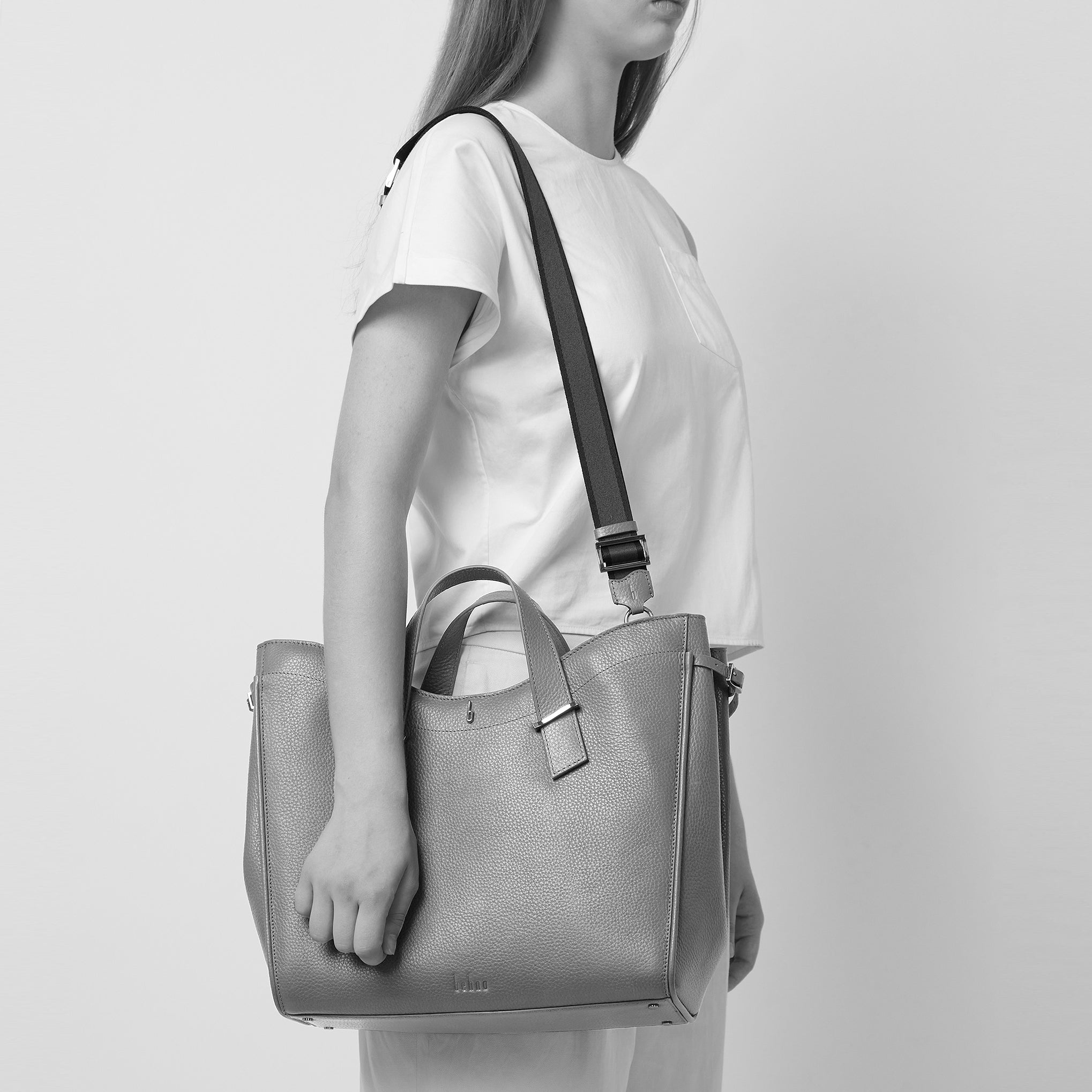 GRETA TOTE PEBBLE CLAY