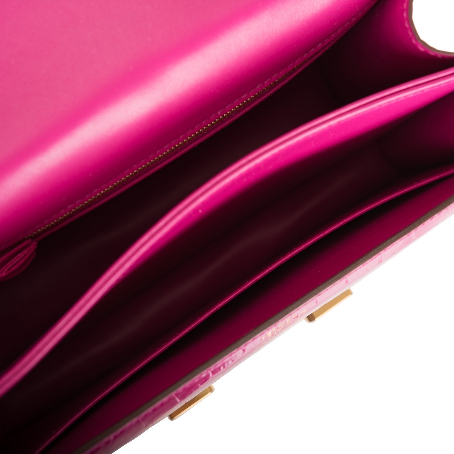 Hermes Rose Scheherazade Shiny Alligator Constance 24cm Gold Hardware