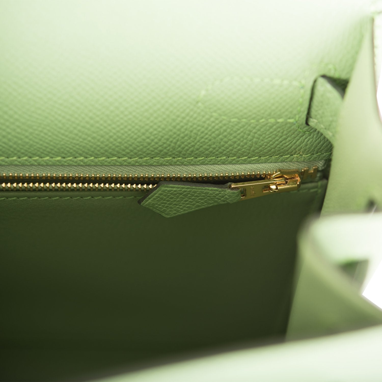 Hermes Vert Criquet Epsom Sellier Kelly 28cm Gold Hardware