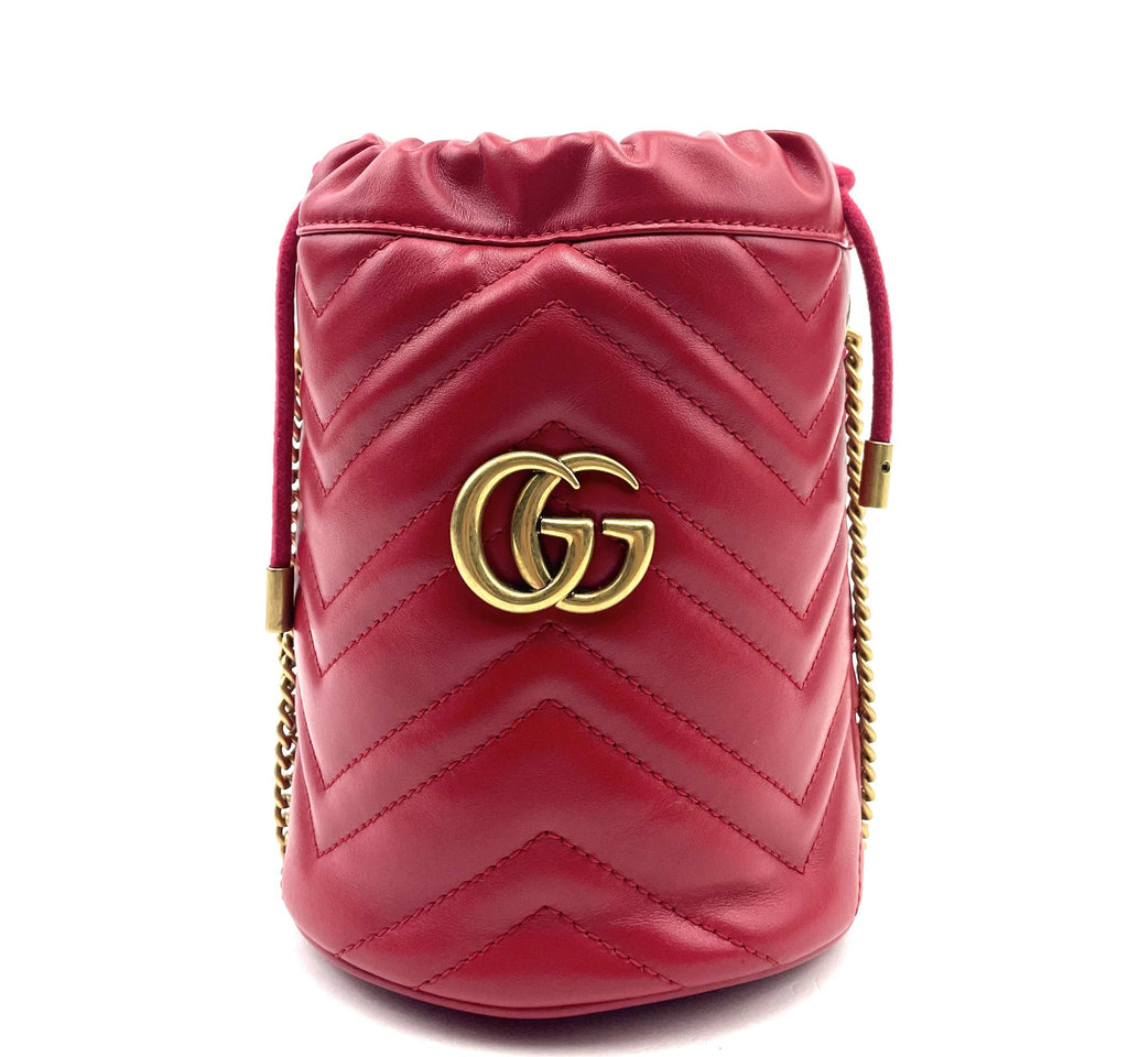Matelasse Mini GG Marmont 2.0 Bucket Bag Red