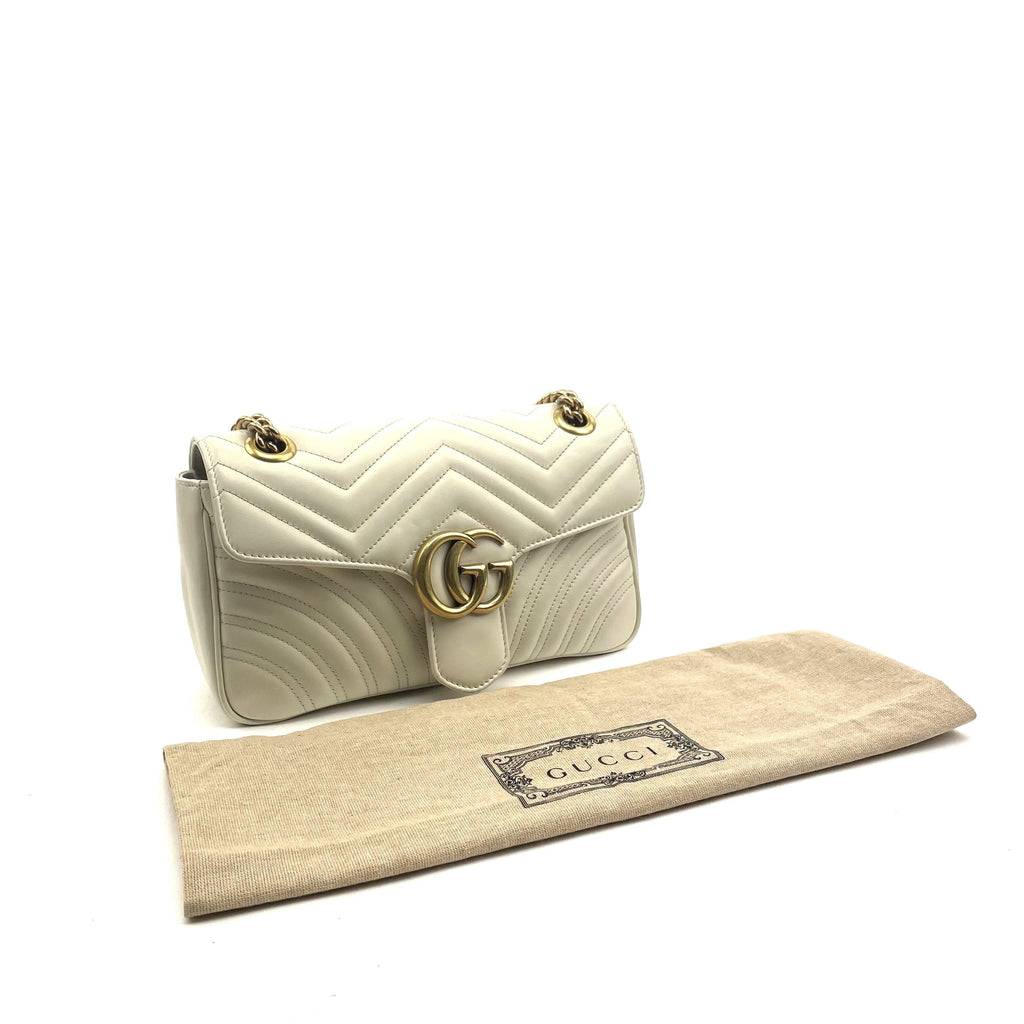 Medium GG Marmont Matelassé Shoulder Bag