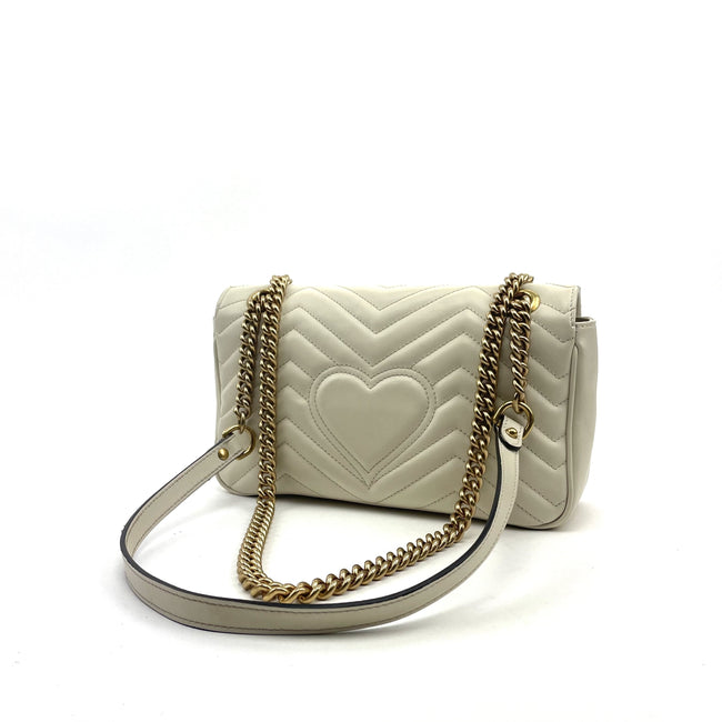 Medium GG Marmont Matelassé Shoulder Bag Main Image