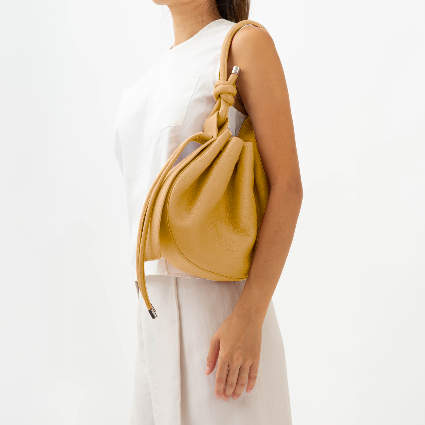 INA BAG MEDIUM PEBBLE BISQUE