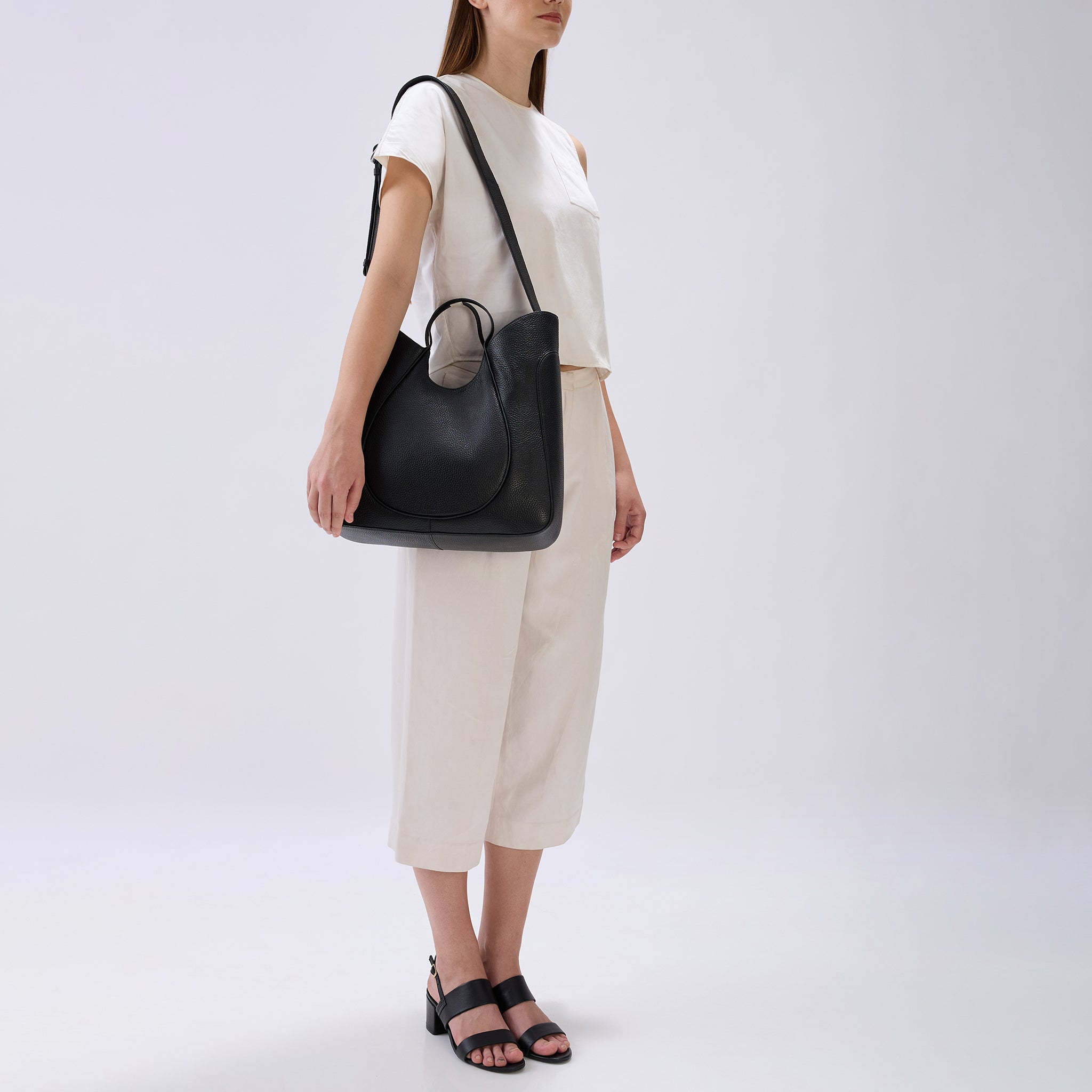 KATRINA TOTE WAVE PEBBLE BLACK