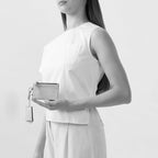 LARRY KEYCHAIN PEBBLE BLACK