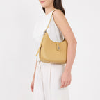 LEENA BAG PEBBLE BISQUE