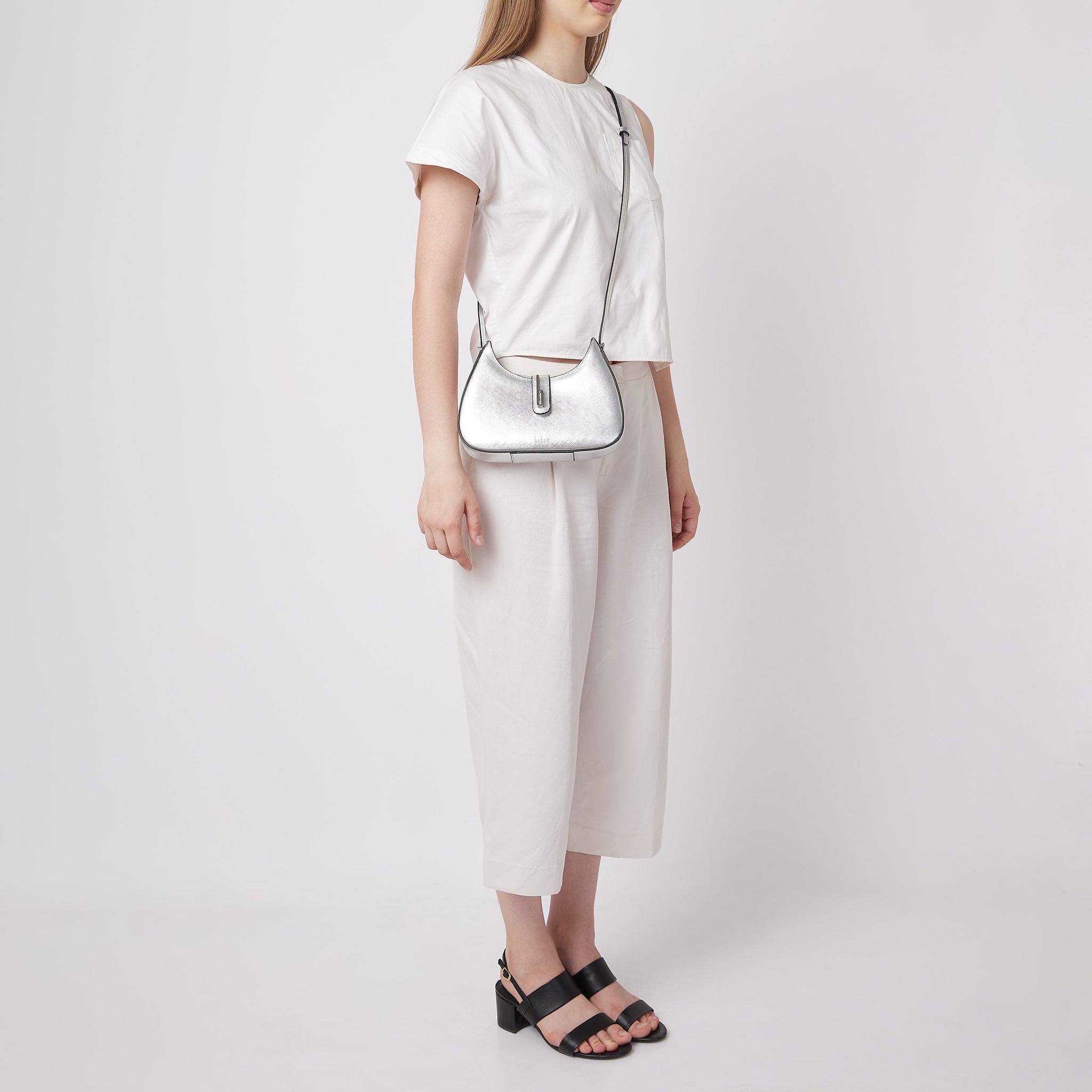 LEENA MINI CROSSBODY METALLIC SILVER