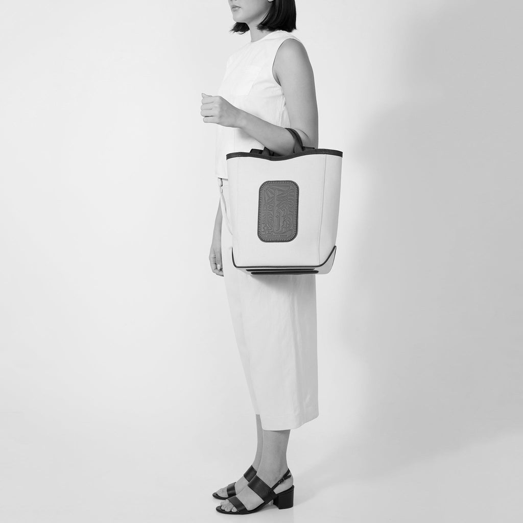 MAISON TOTE CANVAS SAND/CACAO