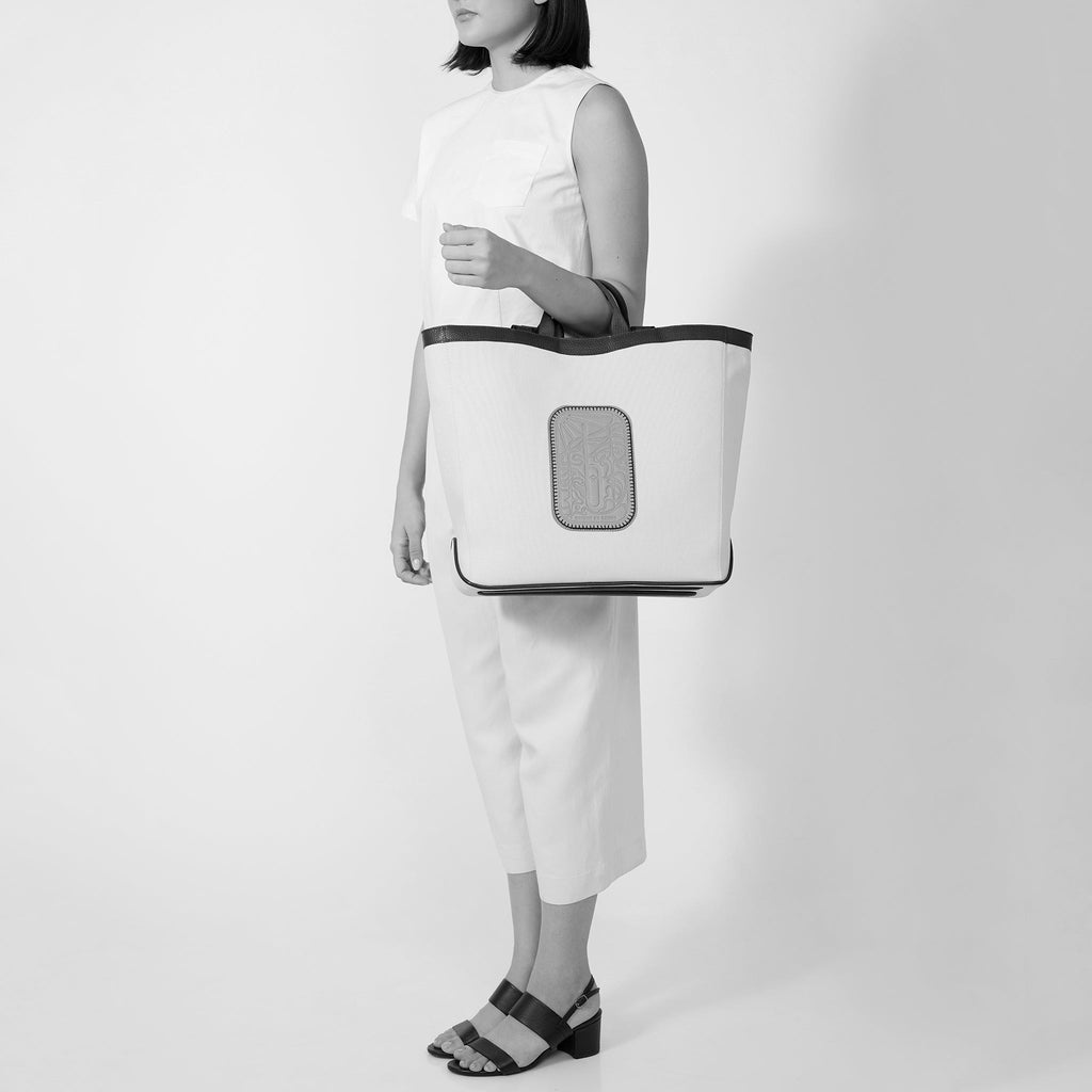 MAISON TOTE LARGE CANVAS SAND/CACAO