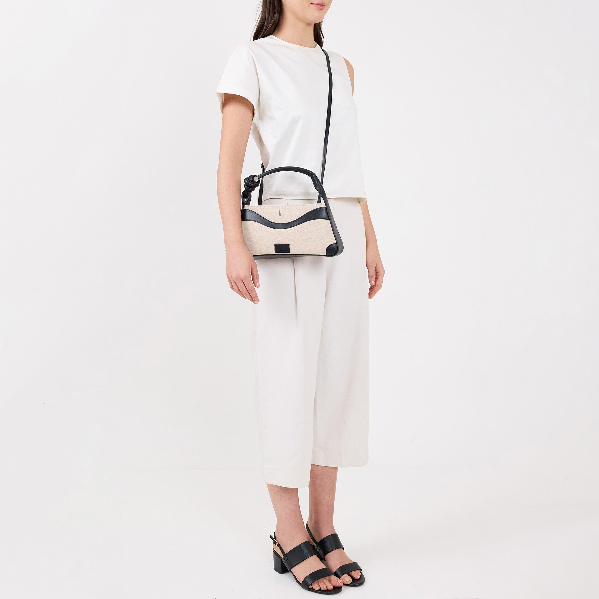 MELINA CROSSBODY CANVAS SAND/BLACK