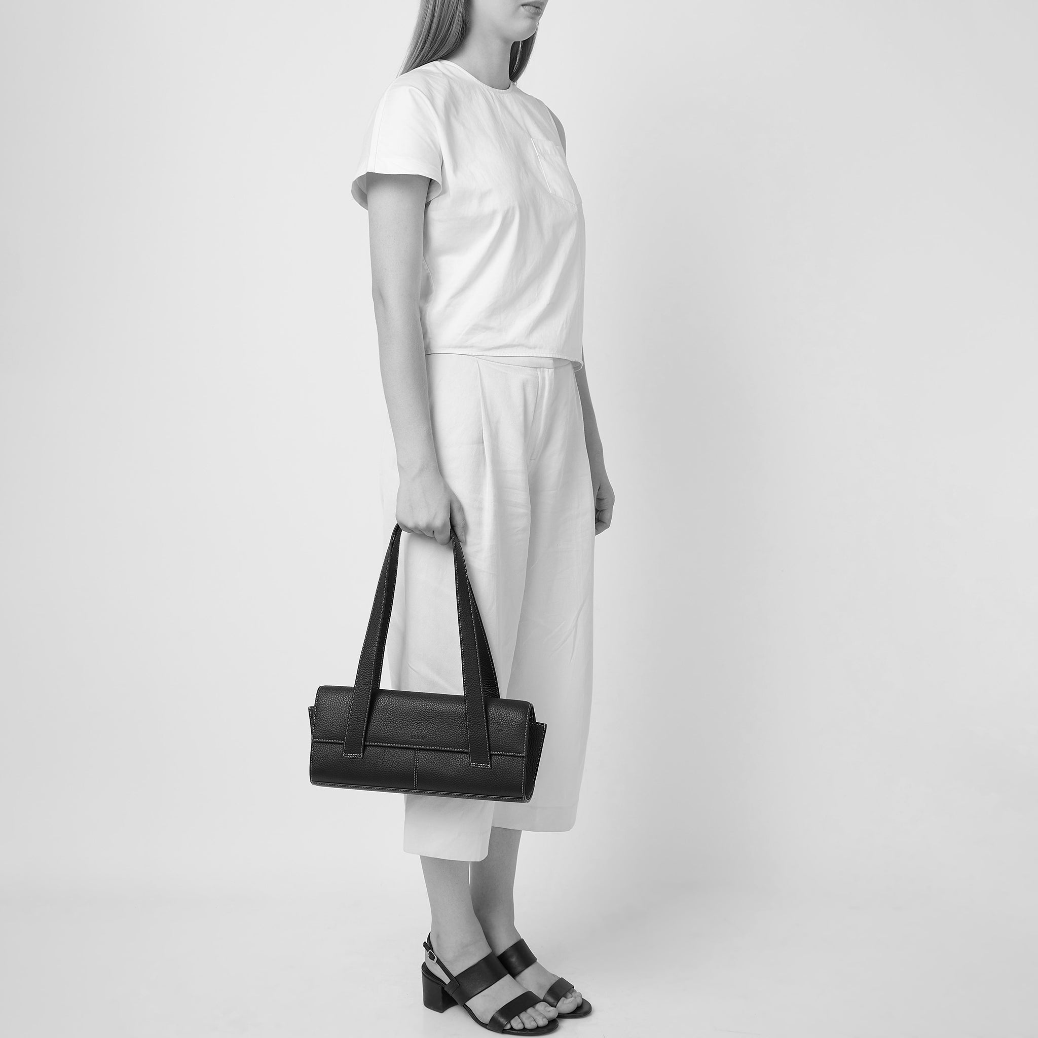 MICHELLE SHOULDER BAG PEBBLE BLACK