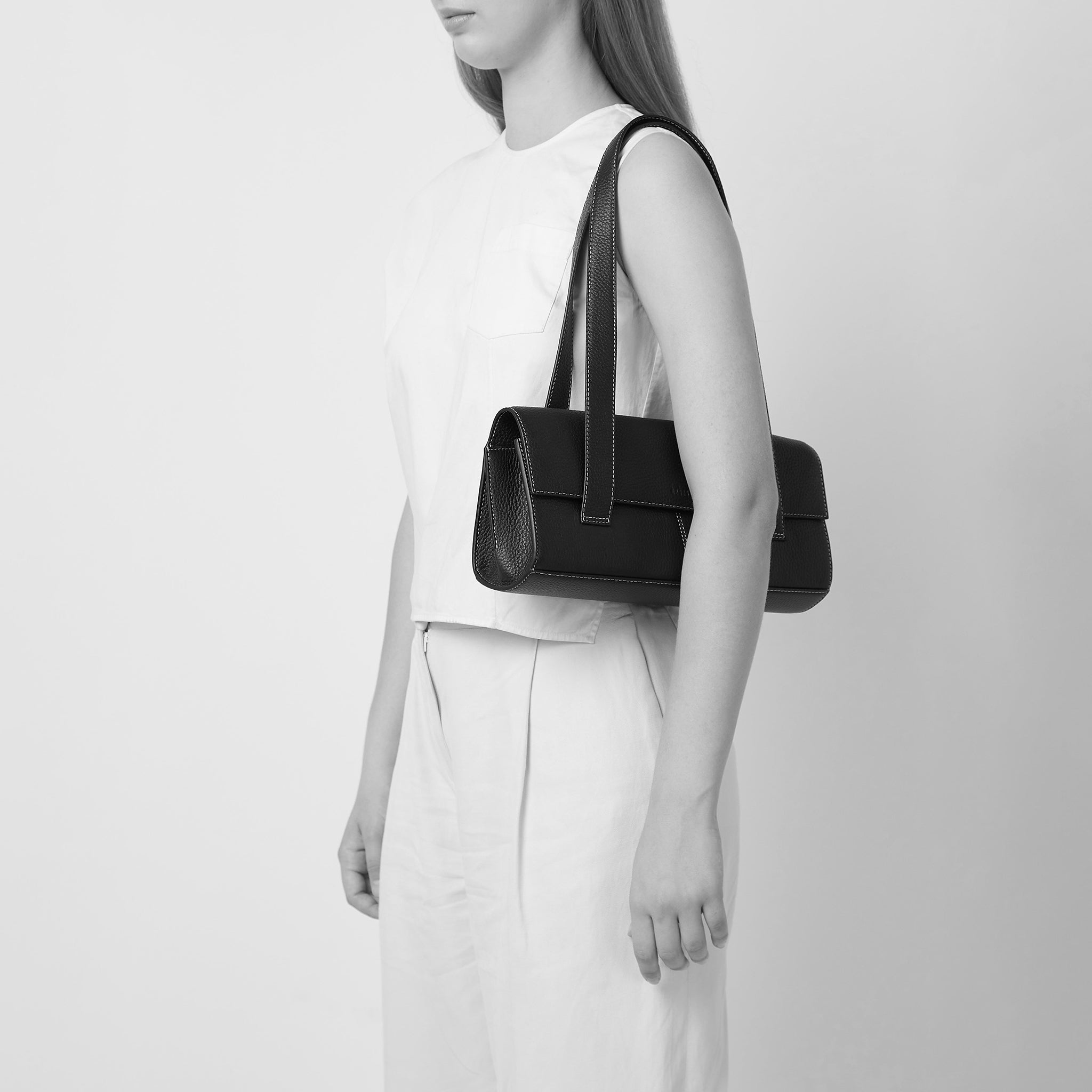 MICHELLE SHOULDER BAG PEBBLE BLACK
