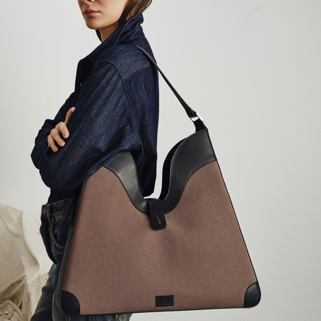 MELINA SHOULDER BAG CANVAS CACAO/BLACK Main Image