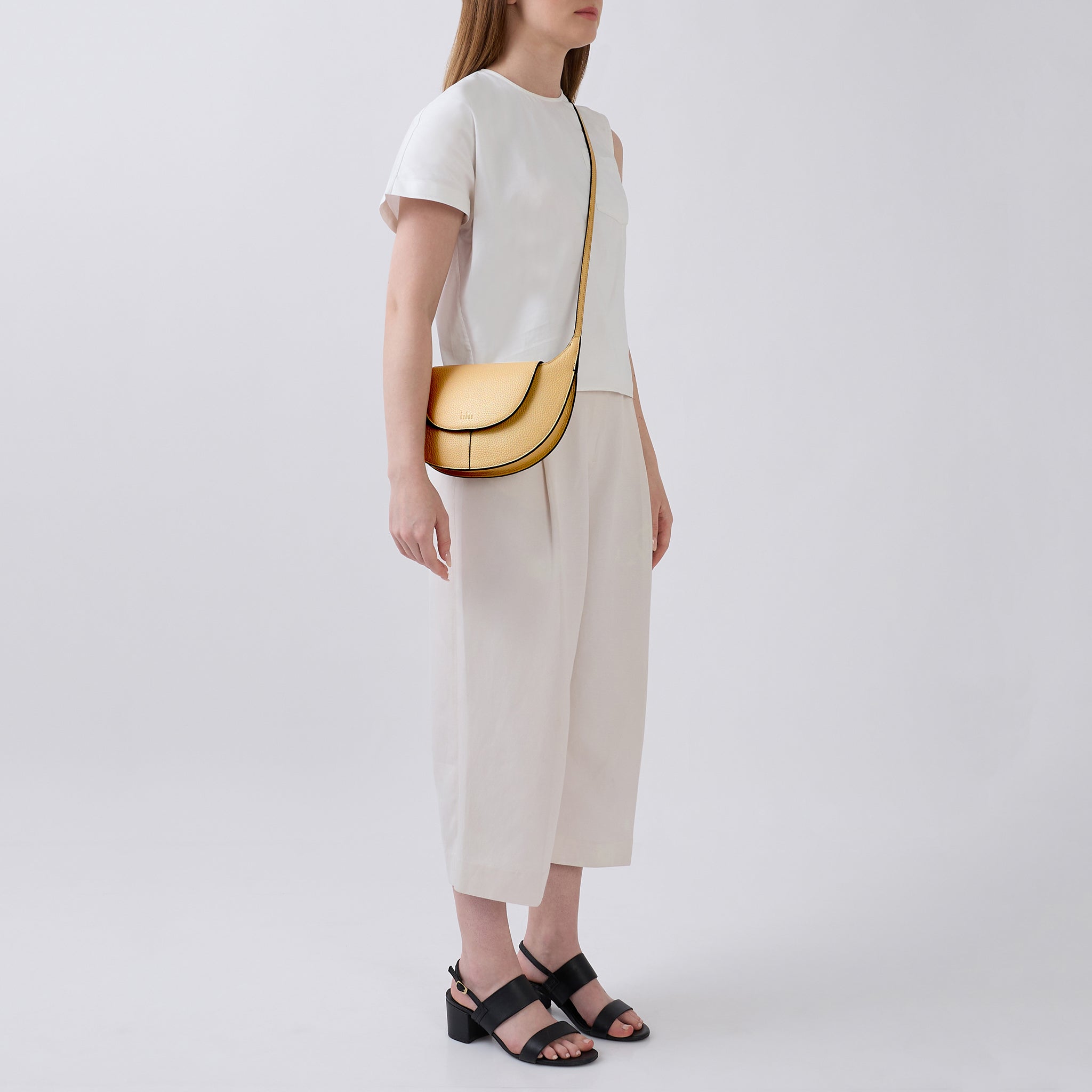 NADIA CROSSBODY PEBBLE BISQUE