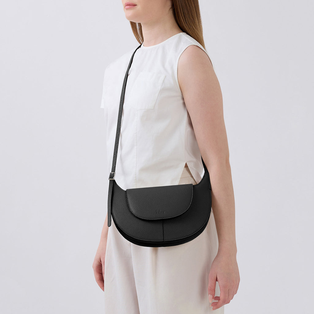 NADIA CROSSBODY PEBBLE BLACK