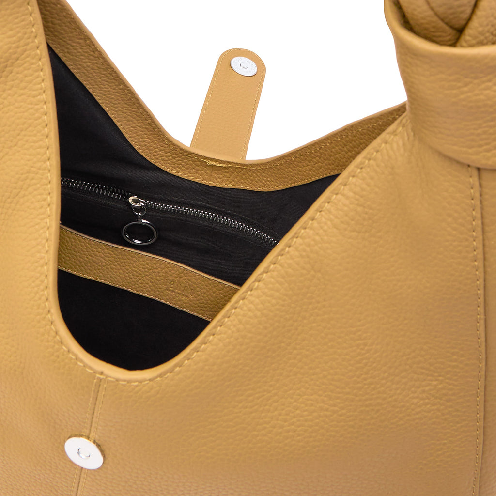 NELLI HOBO LARGE PEBBLE BISQUE