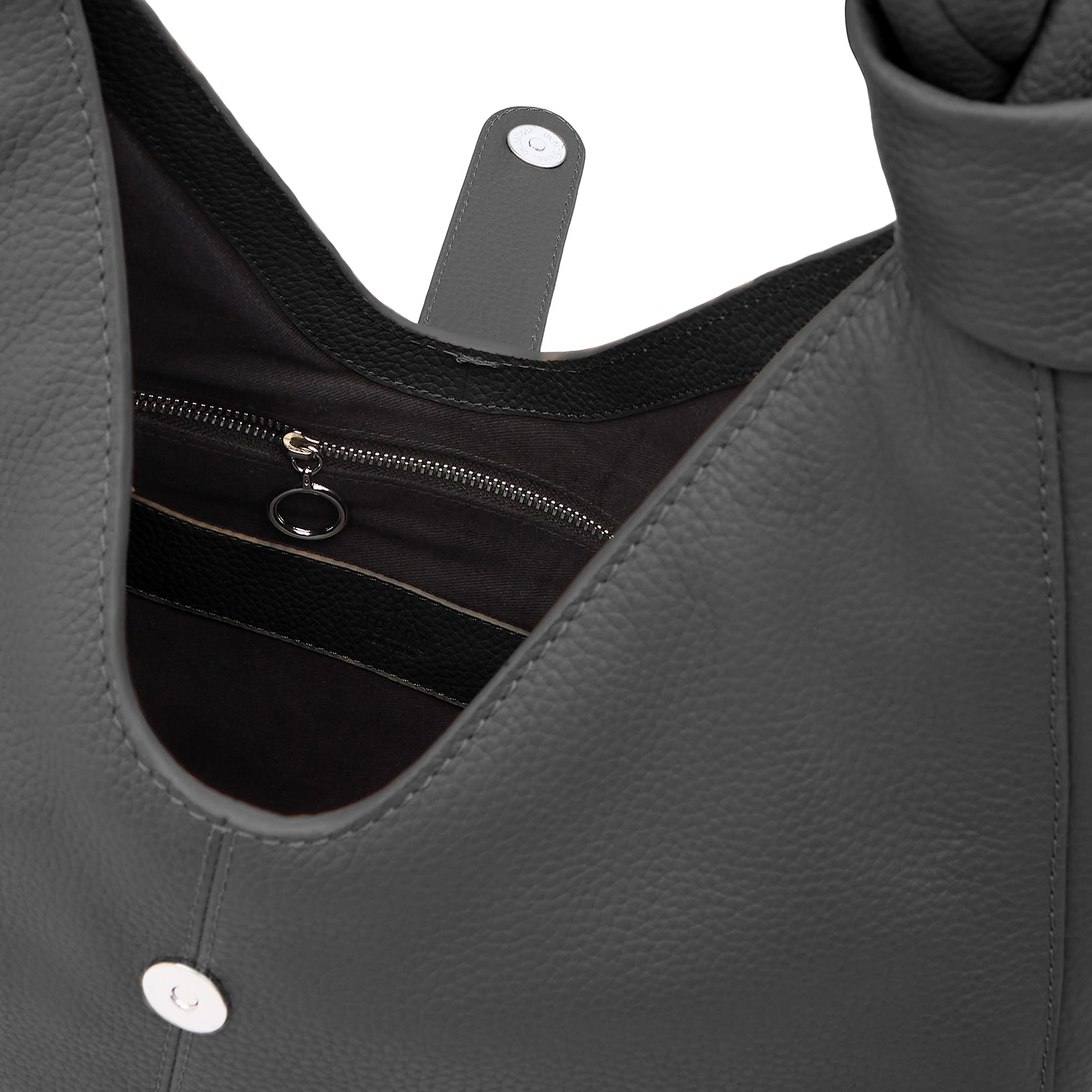 NELLI HOBO LARGE PEBBLE BLACK