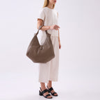 NELLI HOBO LARGE PEBBLE TAUPE