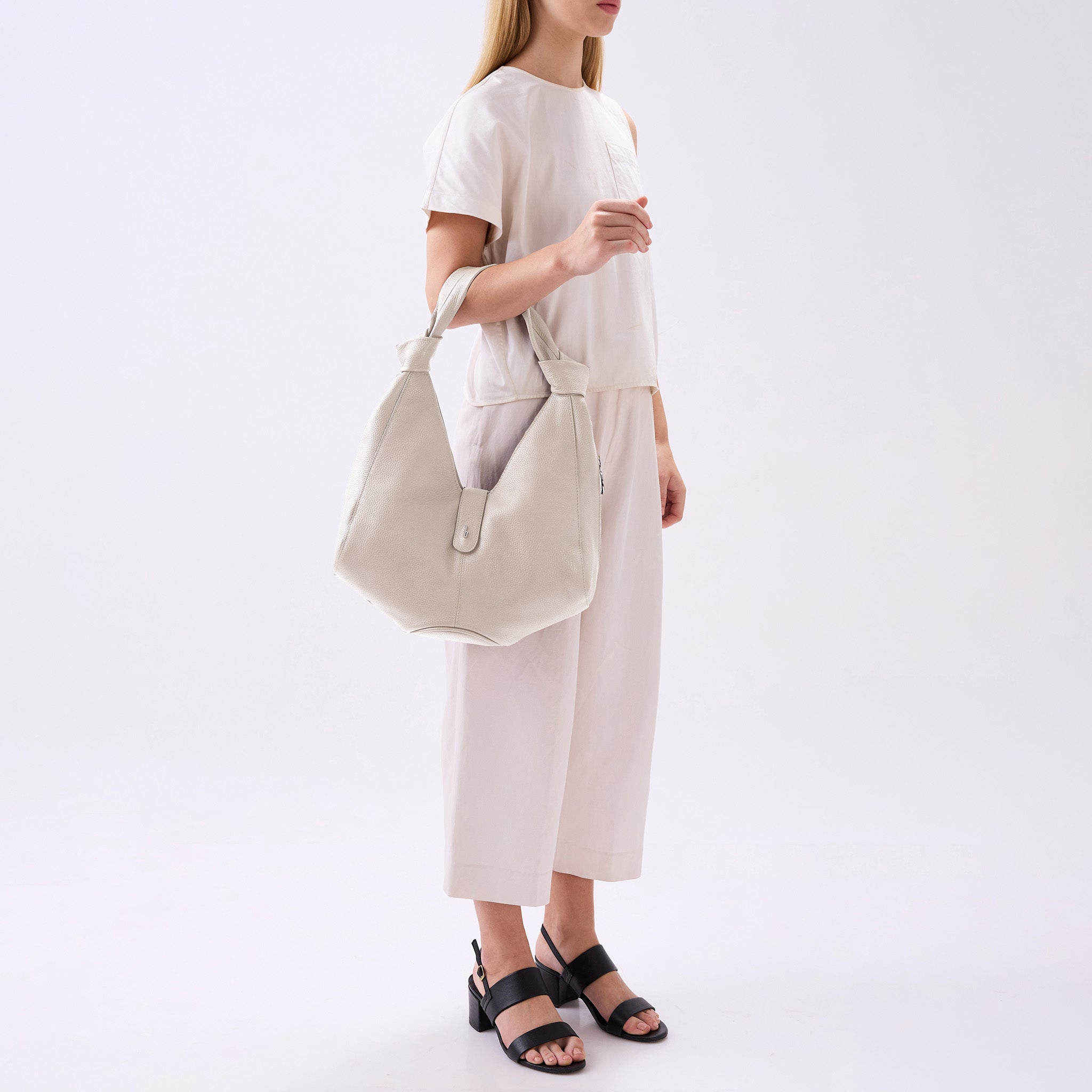 NELLI HOBO PEBBLE BONE