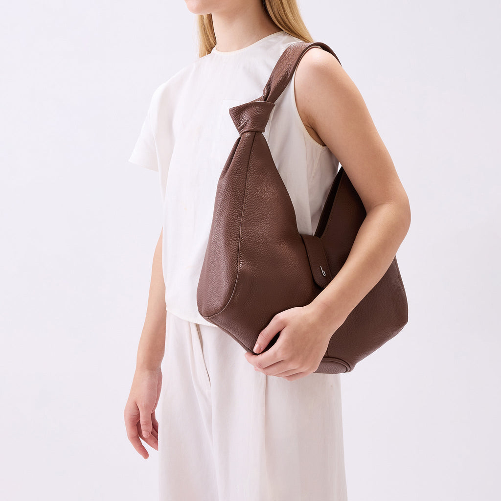 NELLI HOBO PEBBLE CINNAMON