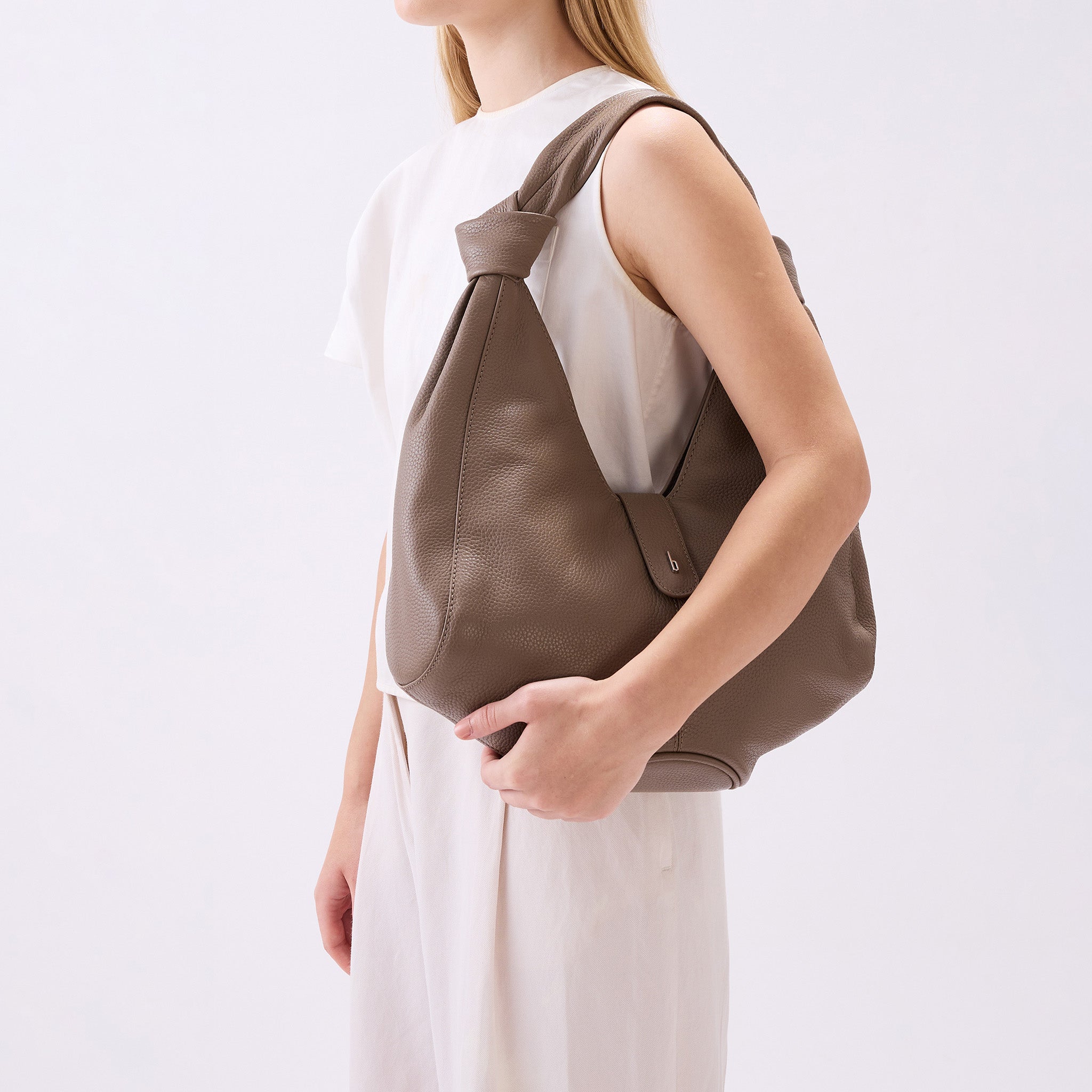 NELLI HOBO PEBBLE TAUPE