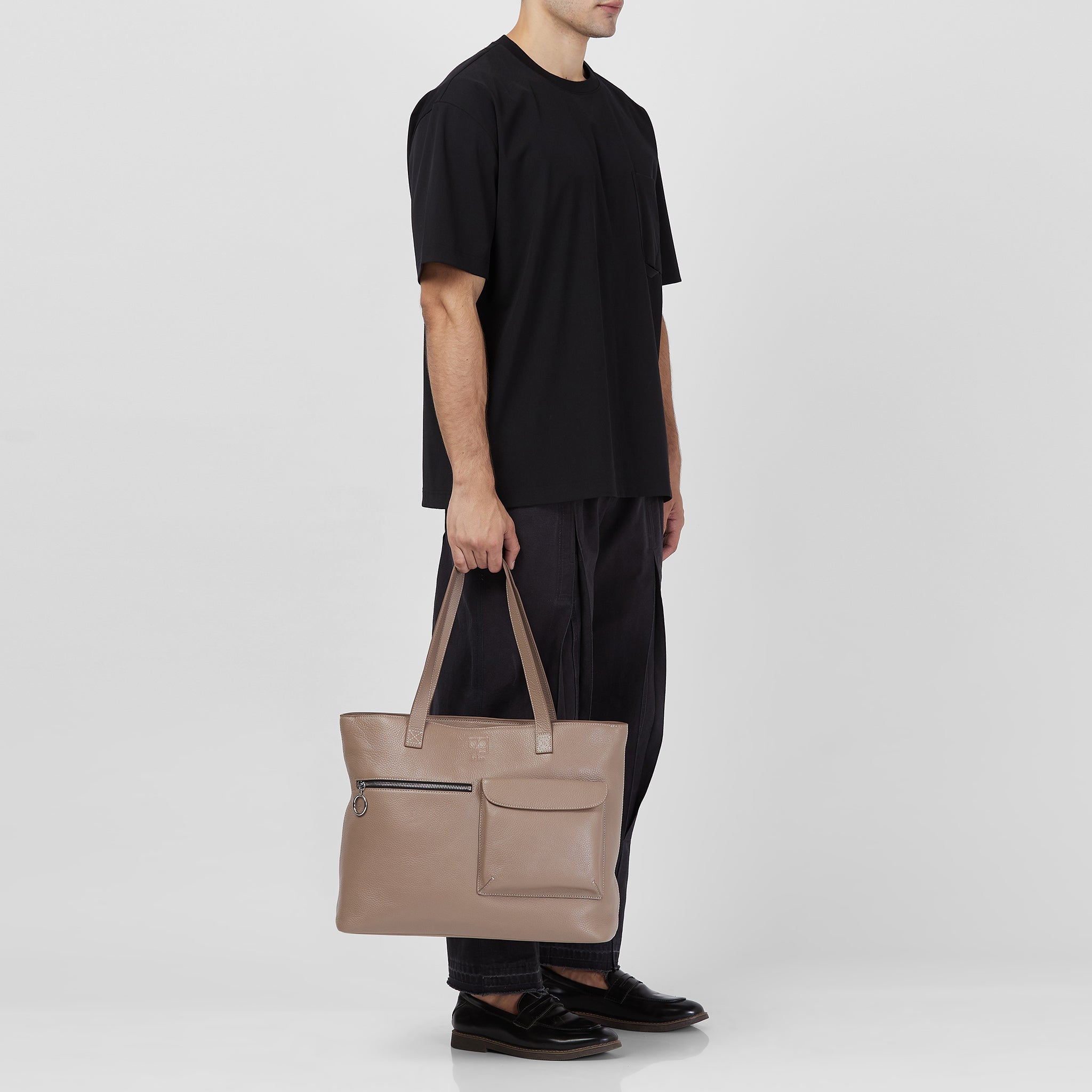 SHIV TOTE PEBBLE HEARTH