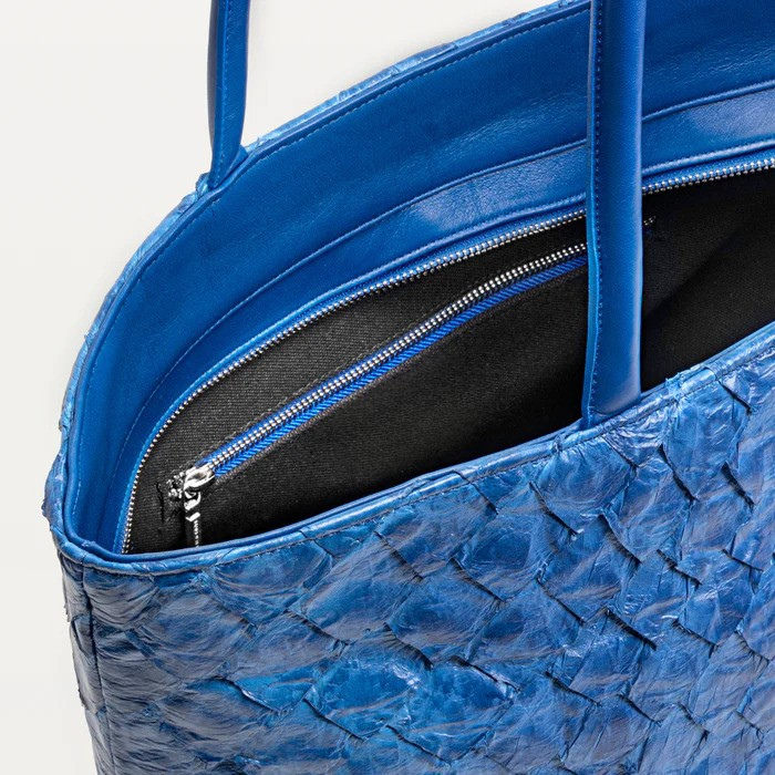 Delray in Cobalt Pirarucu By Vivo Bags